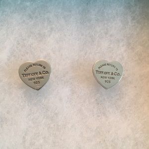 COPY - Tiffany Mini Heart Earrings